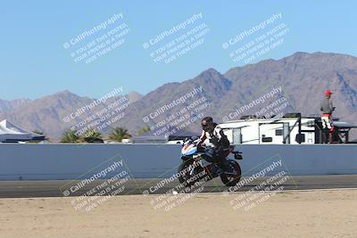 media/Nov-06-2023-Moto Forza (Mon) [[ce023d0744]]/4-Beginner Group/Session 4 (Finish Line Checker)/